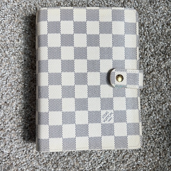 Louis Vuitton Other - Louis Vuitton Agenda